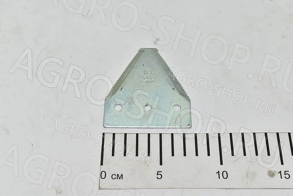 Сегмент 52413.02 с верхней мелкой насечкой 2,7мм, с нижним потаем ЕА MacDon Шумахер