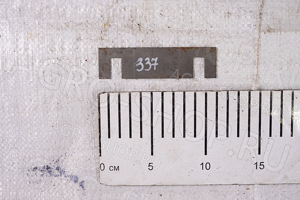 Пластина 71148214 прижима косы SP 115 / MF 9220 Challenger