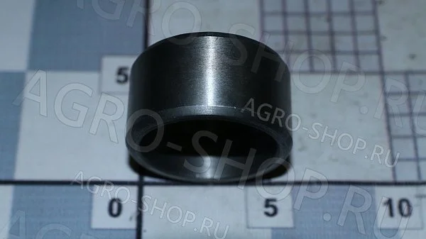 Втулка 240-1002067 распредвала средняя Д-243/245 (К)
